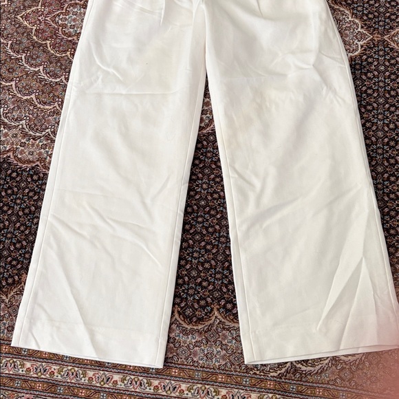 Abercrombie & Fitch Classic White Trousers - Picture 2 of 5